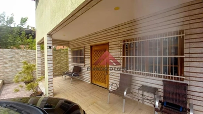 Casa, 3 quartos, 351 m² - Foto 1