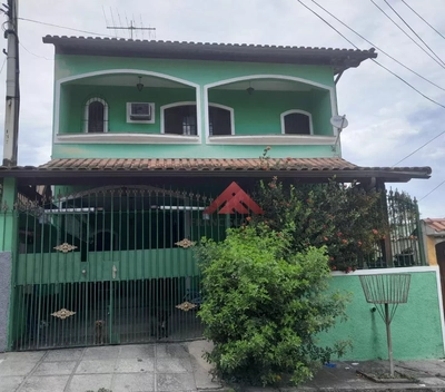 Casa, 3 quartos, 180 m² - Foto 1