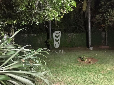 Sobrado, 4 quartos, 532 m² - Foto 1