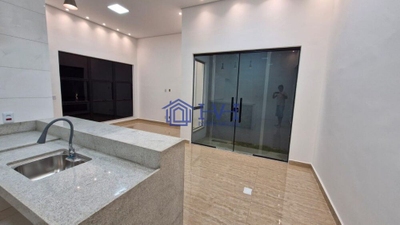 Casa, 3 quartos, 250 m² - Foto 2