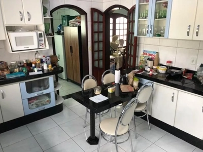 Casa, 3 quartos, 256 m² - Foto 2