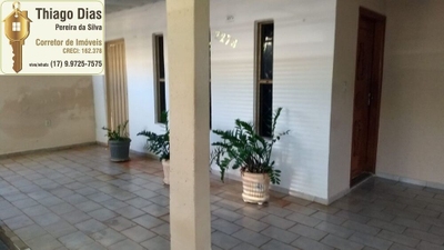 Casa, 3 quartos, 242 m² - Foto 1
