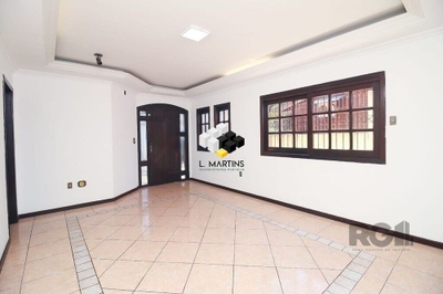 Casa, 4 quartos, 247 m² - Foto 1