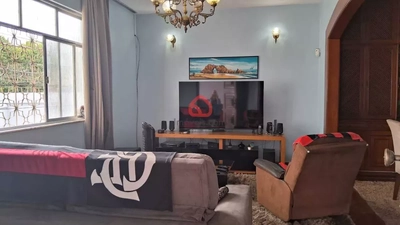 Casa, 4 quartos, 225 m² - Foto 1