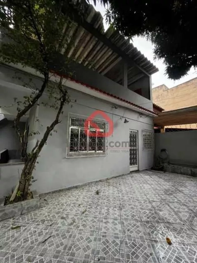 Casa, 4 quartos, 240 m² - Foto 2