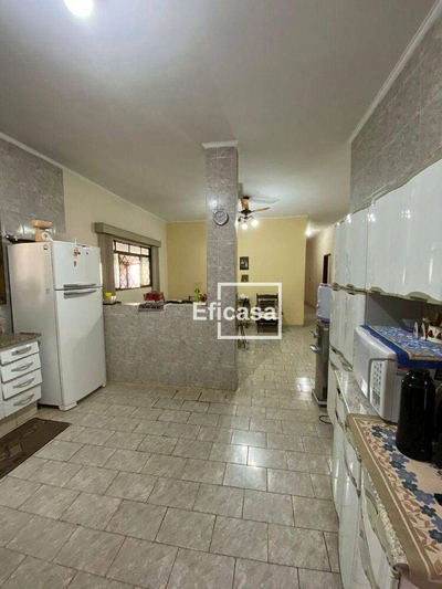 Casa, 3 quartos, 200 m² - Foto 3