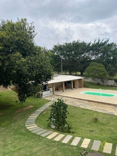 Chácara, 4 quartos, 10000 m² - Foto 1