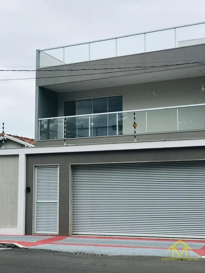 Casa, 3 quartos, 217 m² - Foto 2