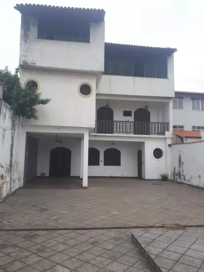 Casa, 3 quartos, 305 m² - Foto 1