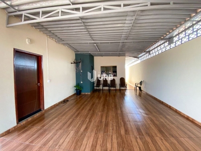 Casa, 4 quartos, 236 m² - Foto 3