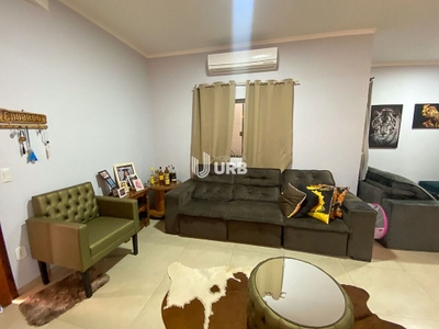 Casa, 2 quartos, 230 m² - Foto 2