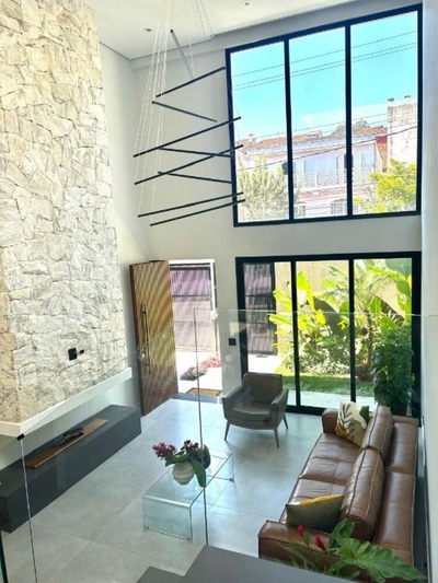 Sobrado, 4 quartos, 377 m² - Foto 1