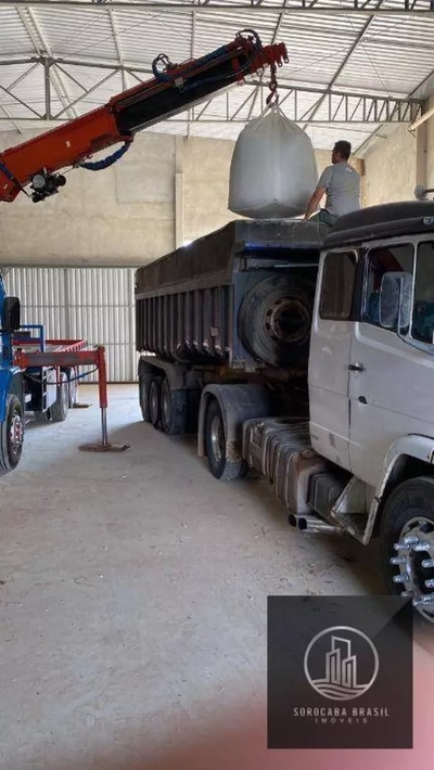 Depósito-Galpão, 1300 m² - Foto 1