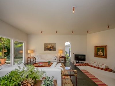 Casa, 4 quartos, 295 m² - Foto 1