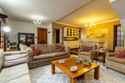 Casa, 4 quartos, 199 m² - Foto 1