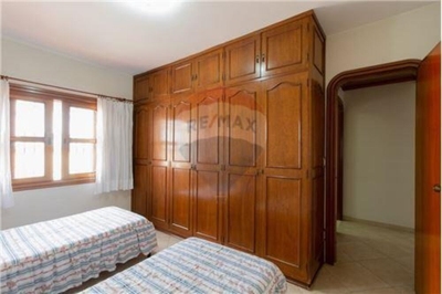 Casa, 3 quartos, 200 m² - Foto 3