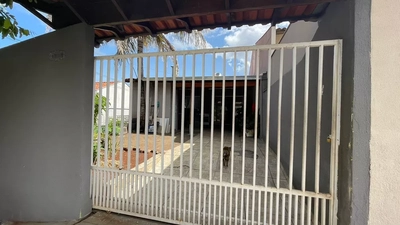 Casa, 6 quartos, 222 m² - Foto 1