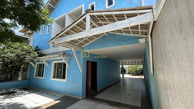 Casa, 4 quartos, 200 m² - Foto 1