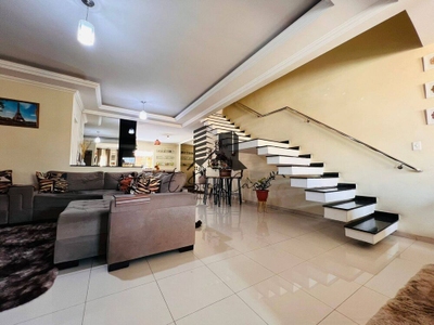 Casa, 3 quartos, 305 m² - Foto 3