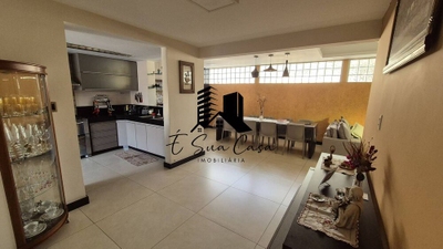 Casa, 5 quartos, 240 m² - Foto 4