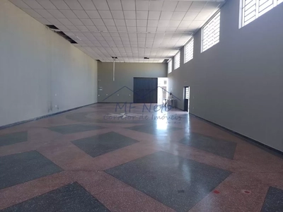 Sala-Conjunto, 800 m² - Foto 1