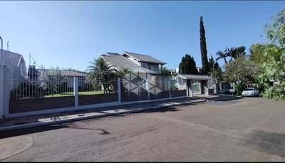 Casa, 4 quartos, 340 m² - Foto 1