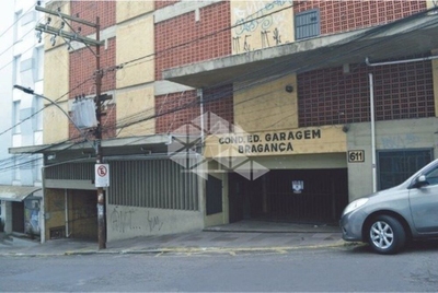 Box-Garagem, 30 m² - Foto 1