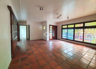 Casa, 4 quartos, 220 m² - Foto 1