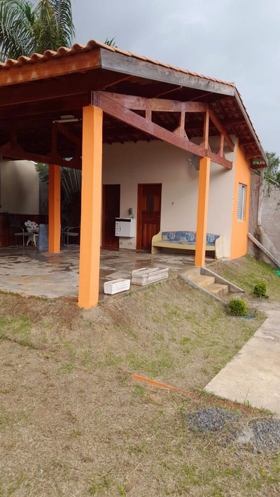 Chácara, 3 quartos, 1400 m² - Foto 1