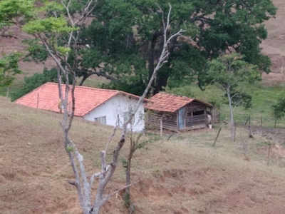 Sítio, 2 quartos, 10 m² - Foto 1