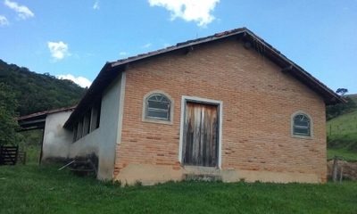 Sítio, 2 quartos, 24 m² - Foto 2