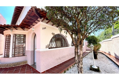 Casa, 3 quartos, 265 m² - Foto 1