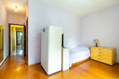 Casa, 3 quartos, 191 m² - Foto 1