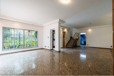 Casa, 3 quartos, 261 m² - Foto 1