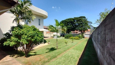 Chácara, 4 quartos, 970 m² - Foto 1