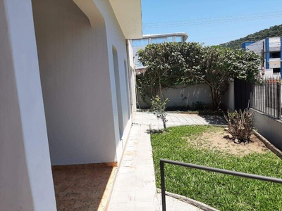 Casa, 3 quartos, 194 m² - Foto 2