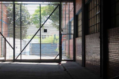 Depósito-Galpão, 2800 m² - Foto 1