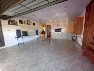 Casa, 4 quartos, 330 m² - Foto 1