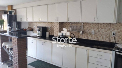 Casa, 3 quartos, 190 m² - Foto 1