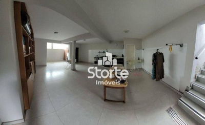 Casa, 3 quartos, 355 m² - Foto 2