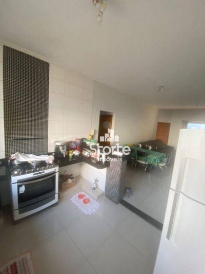 Casa, 3 quartos, 169 m² - Foto 4