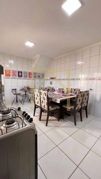 Casa, 3 quartos, 134 m² - Foto 1