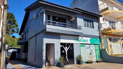 Casa, 3 quartos, 252 m² - Foto 1