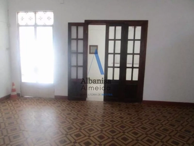 Casa, 5 quartos, 230 m² - Foto 1