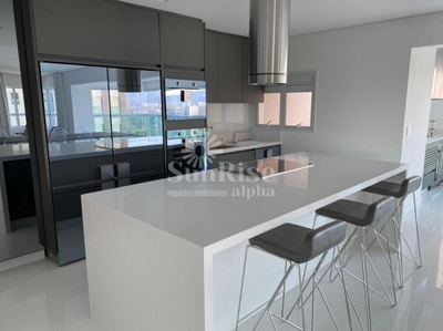 Apartamento, 3 quartos, 200 m² - Foto 1