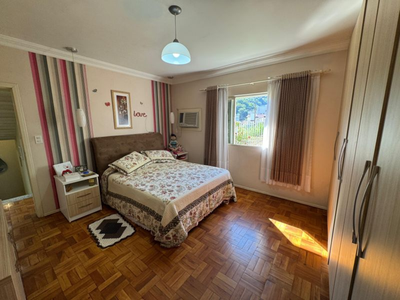 Casa, 4 quartos, 220 m² - Foto 3