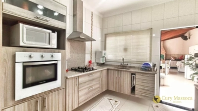 Casa, 3 quartos, 227 m² - Foto 2