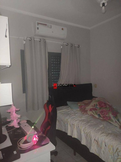 Casa, 4 quartos, 170 m² - Foto 1