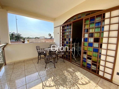 Sobrado, 5 quartos, 420 m² - Foto 1