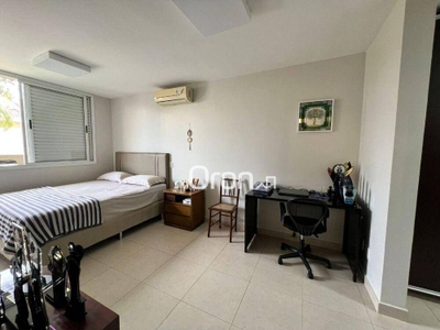 Sobrado, 4 quartos, 343 m² - Foto 1